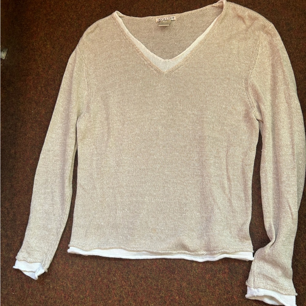 avalin beige and white sweater